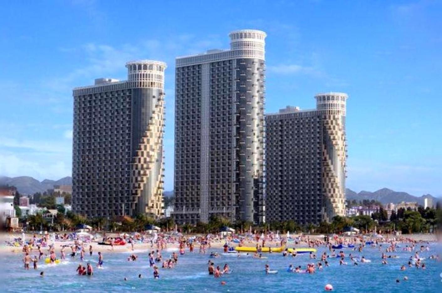 Orbi Sea Tower Apartment Batumi Bagian luar foto