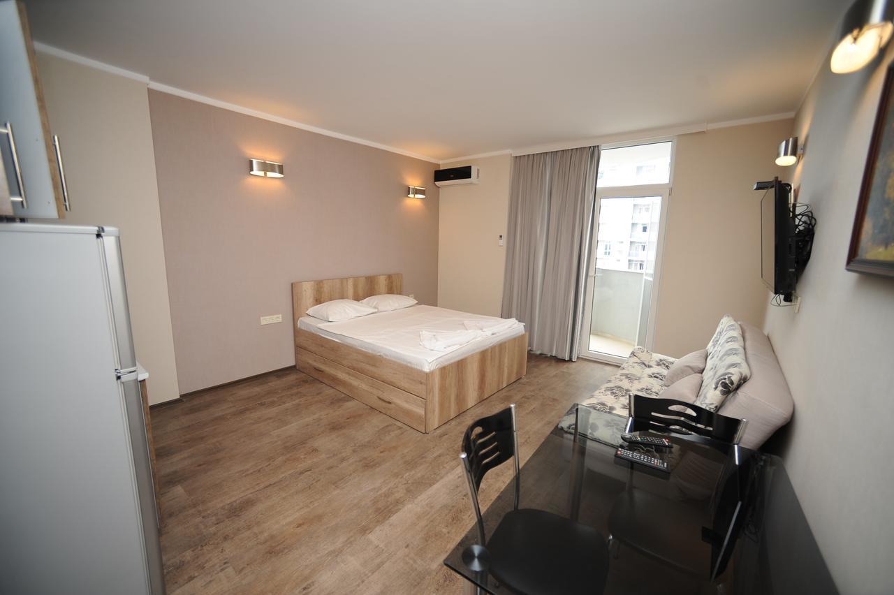 Orbi Sea Tower Apartment Batumi Bagian luar foto