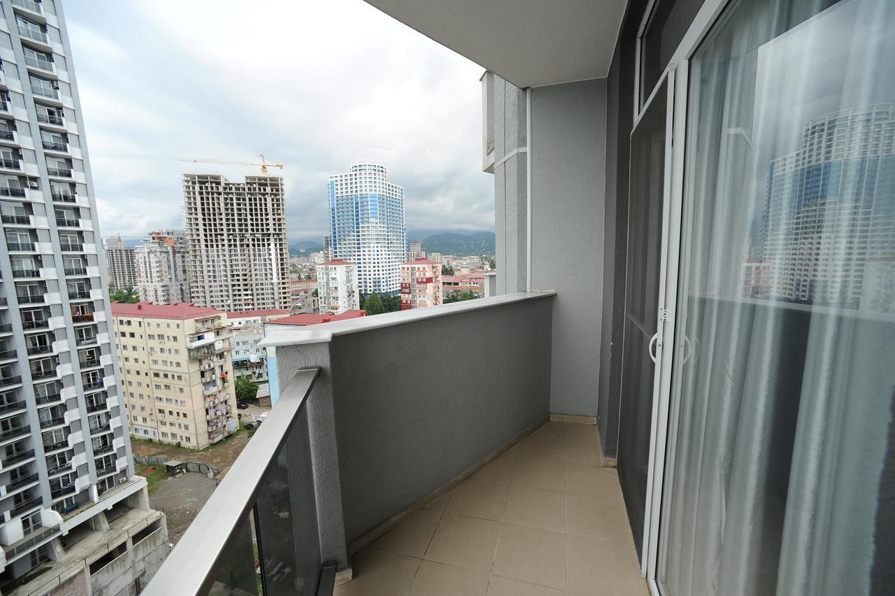 Orbi Sea Tower Apartment Batumi Bagian luar foto