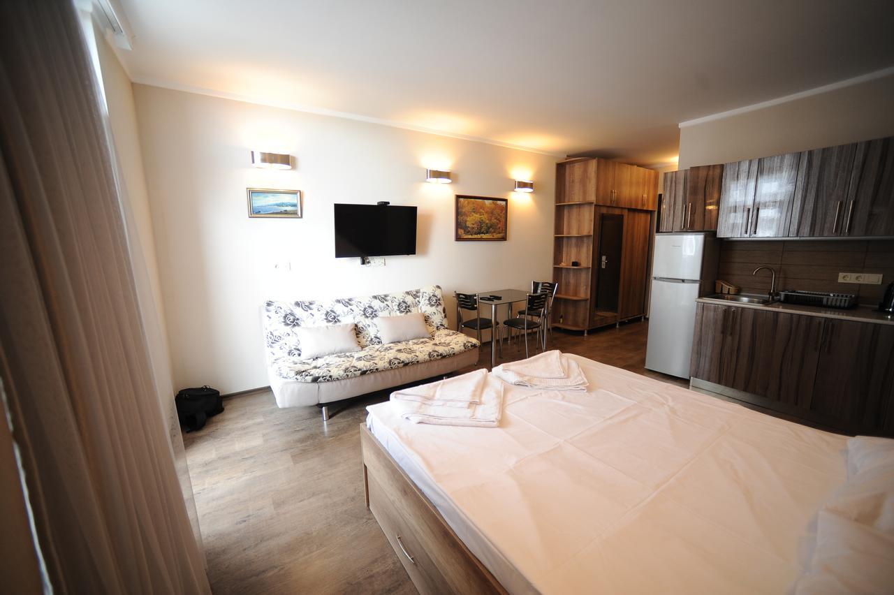 Orbi Sea Tower Apartment Batumi Bagian luar foto